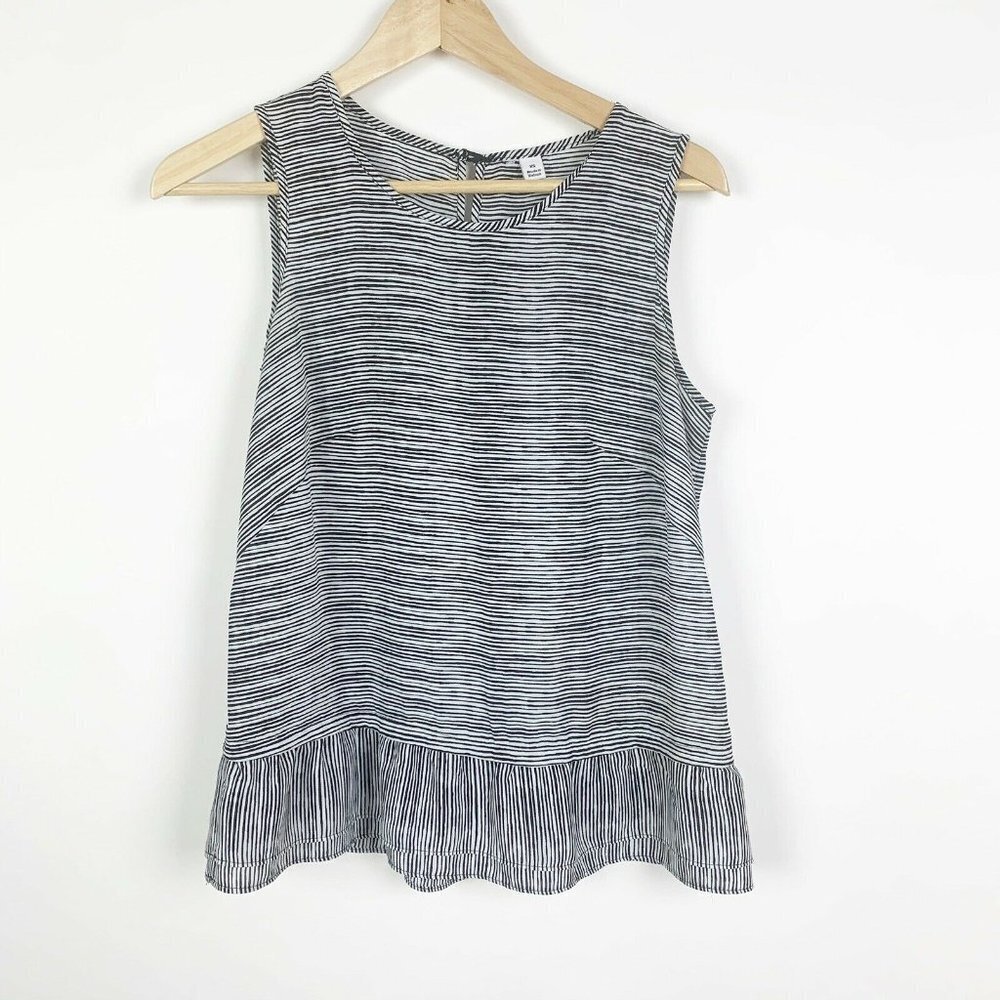 Kohls Womens Size XS Black White Stripe Top